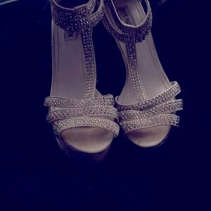 Steve Madden high heels /satin/ pale blush with sequins (pink /green/teal color)